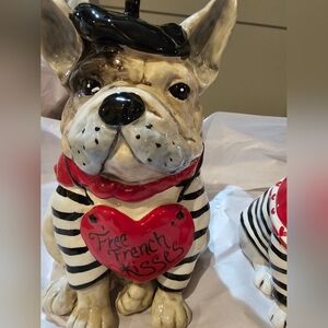 Blue Sky Clayworks Free French Kisses Bulldog Figurine Nwt